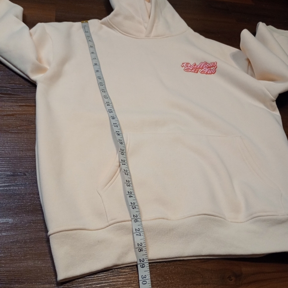 Raw & Rebellious Ski Club "Hot Girls Pizza” Hoodie - Picture 8 of 10